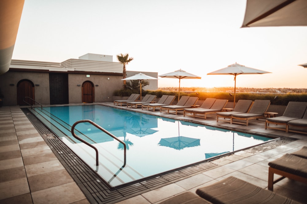 What is a Swimming Pool Pump Timer? How Does it Work?